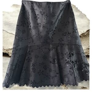 [The Wright’s] Black 100% Leather Floral Laser-Cut Lined Skirt Sz: 8